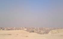 panorama miasta od strony piramid