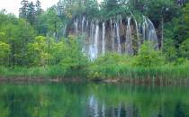 Wodospady przy jeziorze Grandinsko 