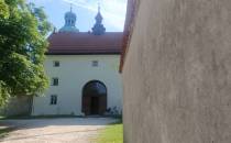 wejście do klasztoru