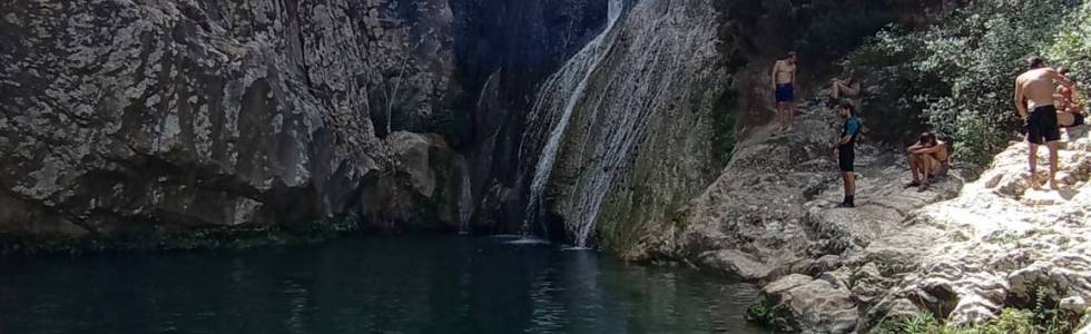 Do wodospadu Polilimnio (zachodni Peloponez)