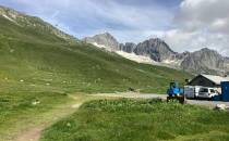 Przełęcz Furkapass 2436 m z widokiem na Galenstock 3586 m n.p.m.