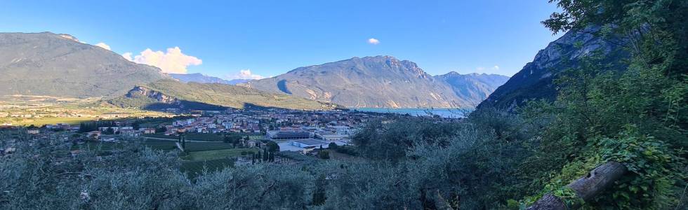 Riva  del Garda w  stronę Tenno