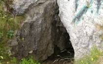 Wejście do jaskini w Kielnikach