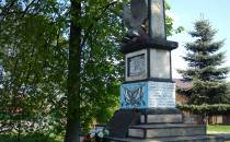 Pomnik poległych mieszkanców Skowierzyna w wojnach swiatowych