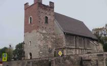 średniowieczny kościół