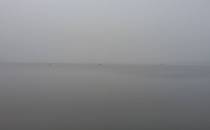 Jezioro Świerklanieckie we mgle
