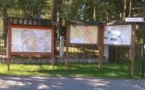 Tablice z mapą szlaków gminy Narol