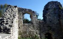 Ruiny zamku w Bydlinie