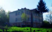 Komarów Wieś - budynek szkoły