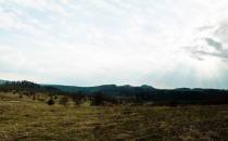 Łąki w kowalowej przy zboczu Lesistej widok na Bukowcana Sto