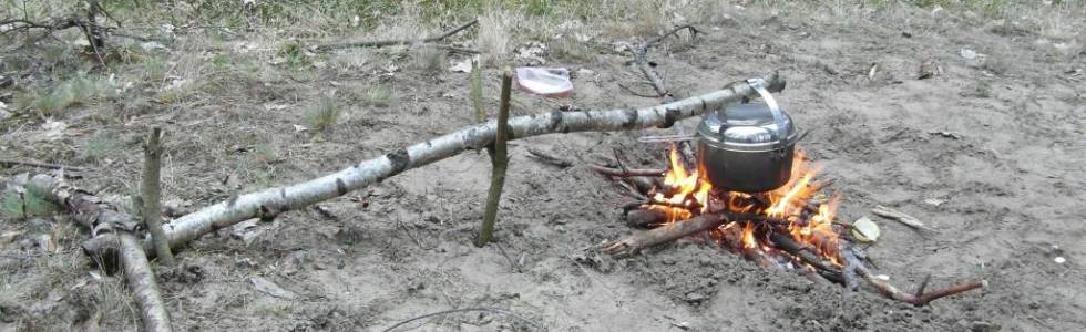 Przez poligon, wzdłuż Świdra i Wisły