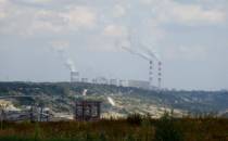 widok na KWB i elektrownie Bełchatów od zachodu
