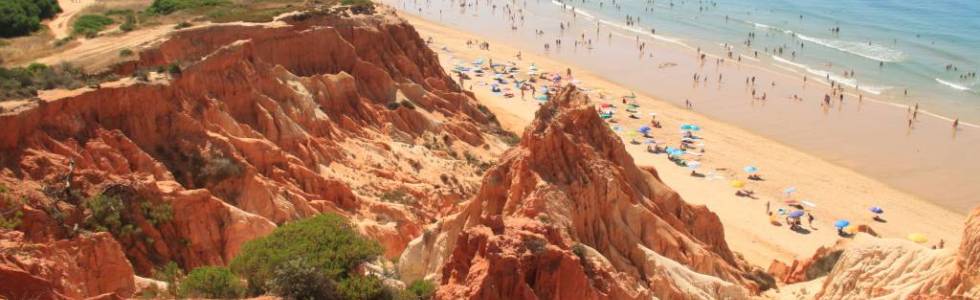 Portugalia - klify przy plaży Falesia