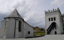 zabytkowy kościół i kasztel