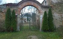 brama wjazdowa pałac w Korytowie