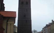 Dzwonnica przy kościele św. Andrzeja
