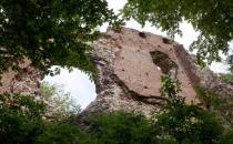 Ruiny Zamku w Bochotnicy i wzgórze zamkowe