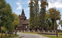 Zabytkowy drewniany kościół w Palczowicach.
