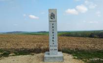 Obelisk na szczycie Prababki