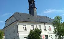 XIX wieczny budynek ratusza we Wleniu
