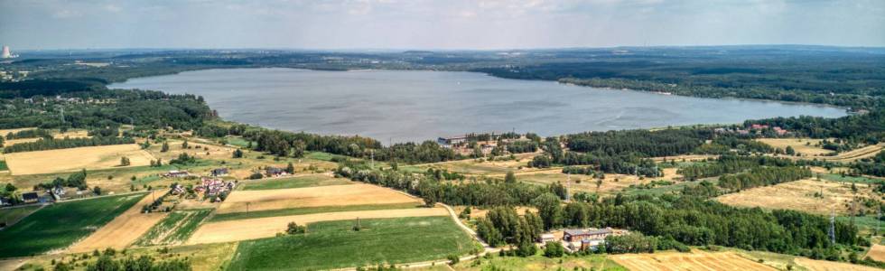 Wokół zbiornika wodnego Dziećkowice.