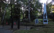Cmentarz żołnierzy radzieckich oraz cmentarz żydowski