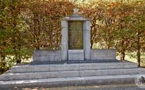 Pomnik pomordowanych w 1942 r.