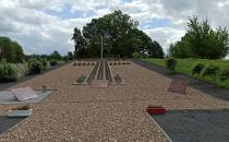 Cmentarz żołnierzy I AWP poległych w 1945 r. podczs forsowania Odry