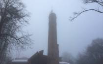 Wieża we mgle