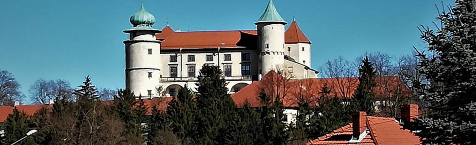 Wiśnicki-Lipnicki Park Krajobrazowy - szlakiem zamku i kościołów