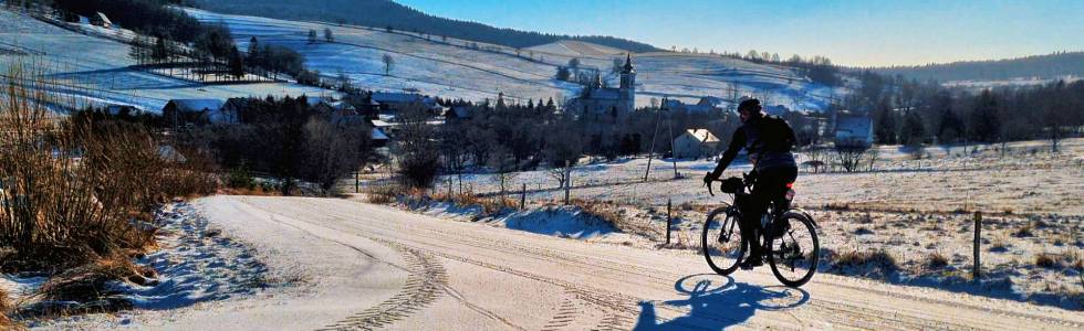 Góry Leluchowskie – rowerowa pętla po zimowym Beskidzie Niskim i Sądeckim (trekking/gravel) – 83 km