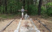 Symboliczny grób mł.kap. Andrzeja Kaczyny